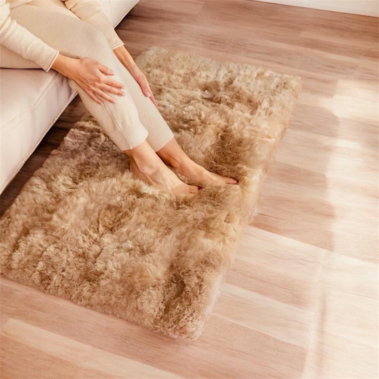 Alpaca Suri Cloud Rug (39” x 23”)