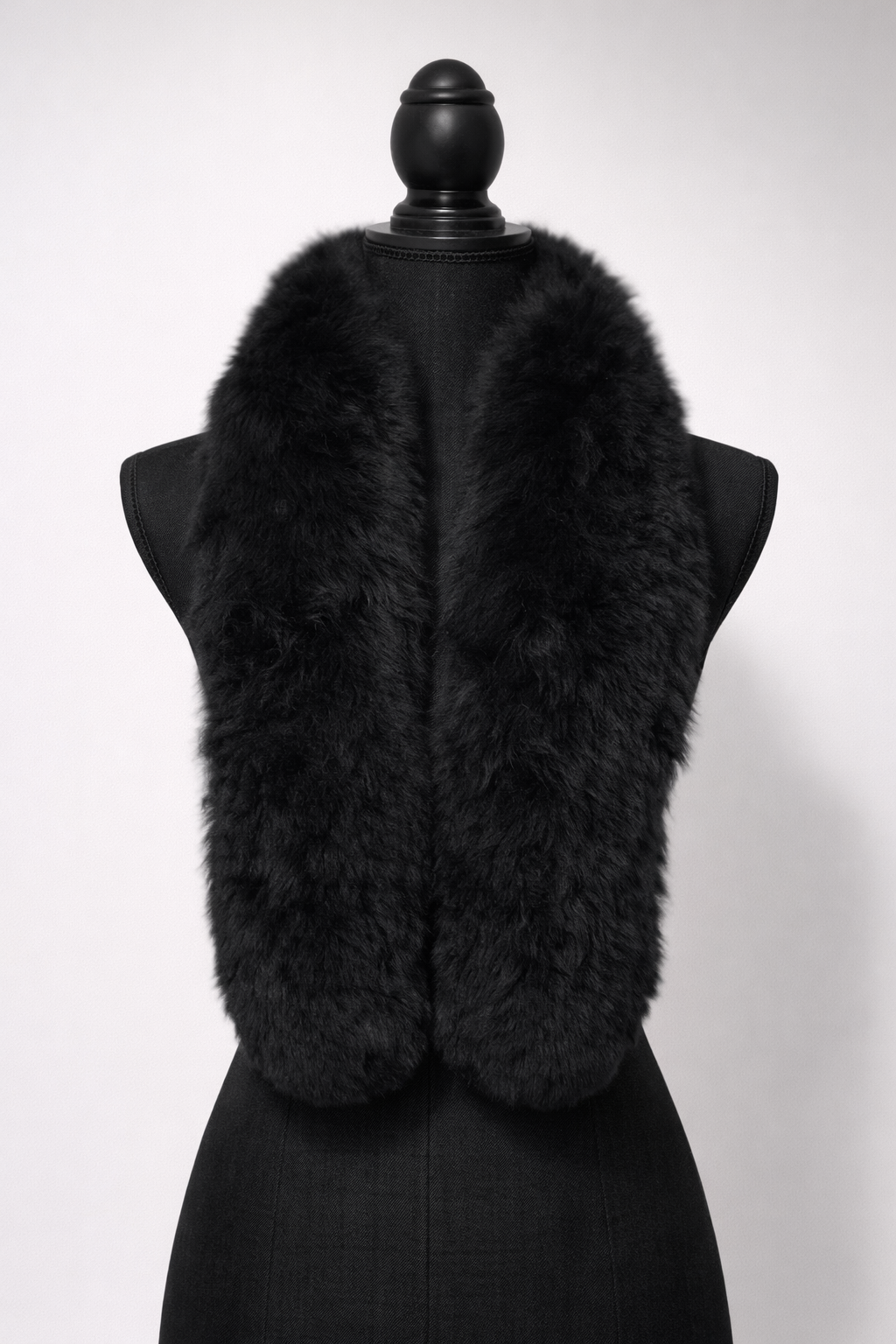 Black baby alpaca fur stole on dress form, luxury winter accessory handcrafted in Peru – Qoriquna Alpaca Atelier